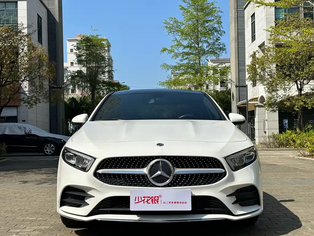 Mercedes-Benz A-Class 2019 — фото 2