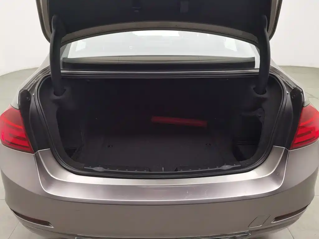 BMW 3 Series 2014 — фото 16
