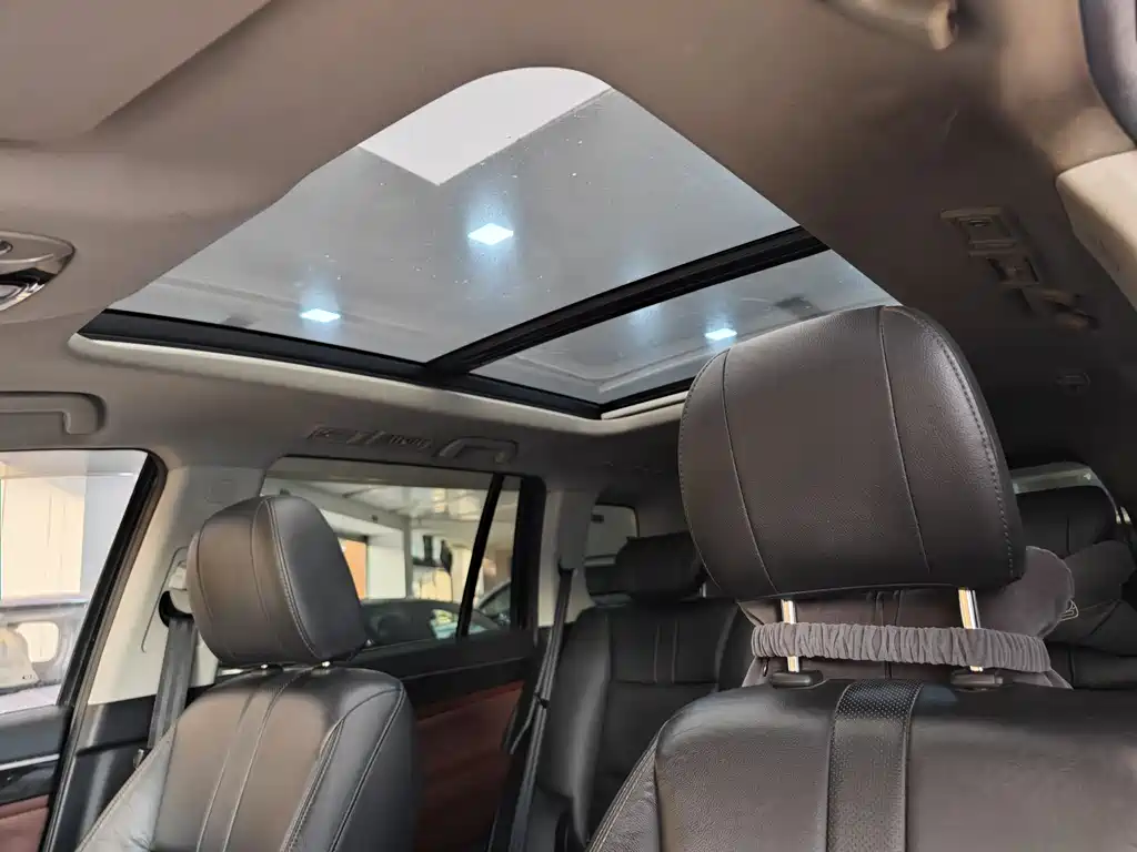 GAC Motor Trumpchi GS8 2017 — фото 12