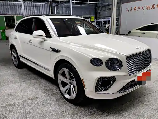 Bentley Bentayga 2022