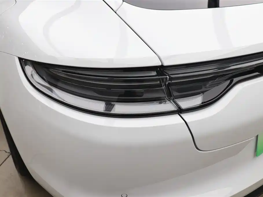 Porsche Panamera Hybrid 2023 — фото 33