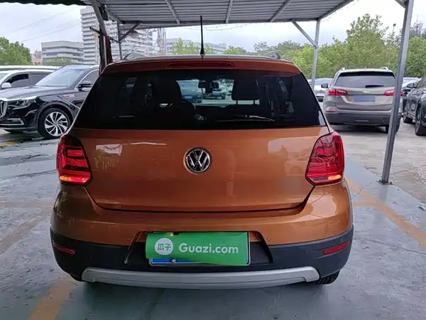 Volkswagen Polo 2016