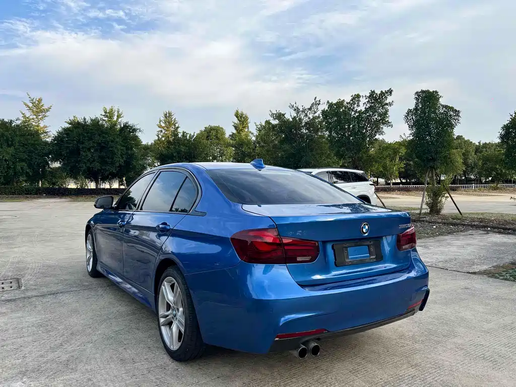 BMW 3 Series 2017 — фото 24