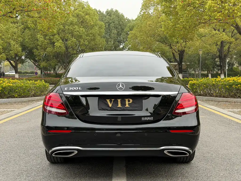 Mercedes-Benz E-Class 2020 — фото 20