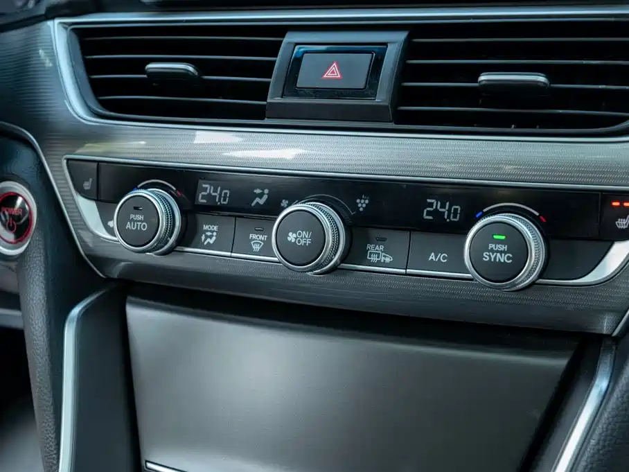 Honda Accord 2020 — фото 30