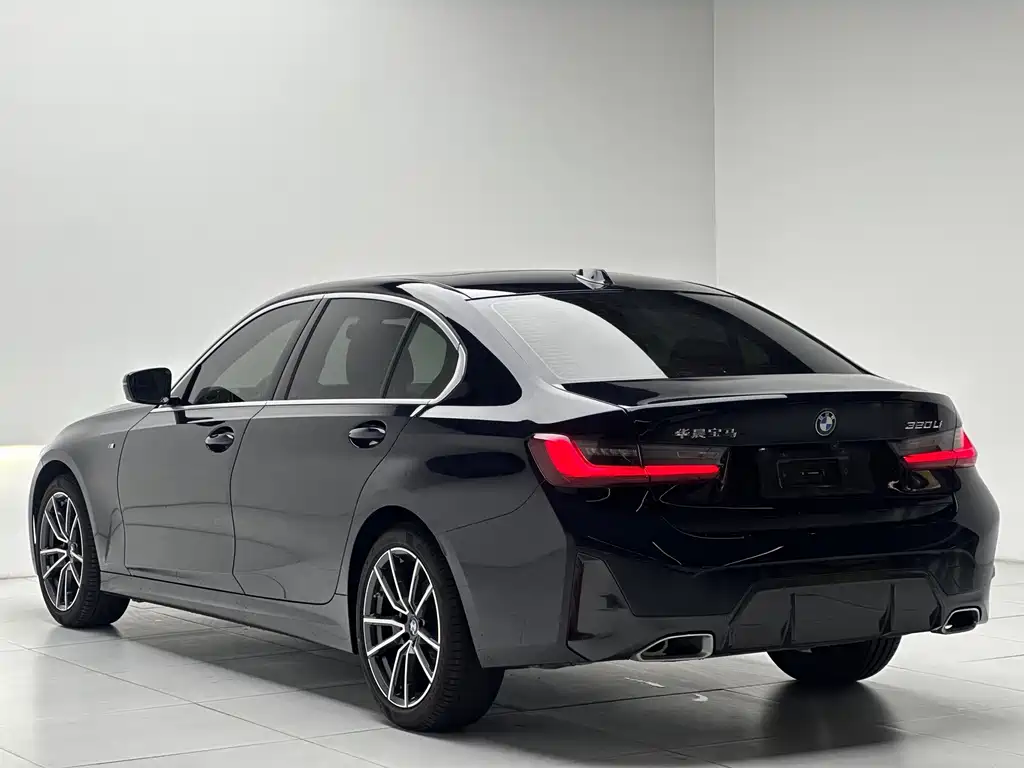 BMW 3 Series 2023