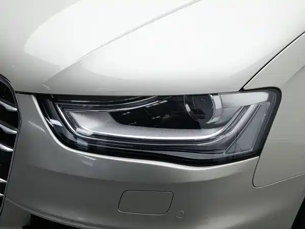 Audi A4L 2016