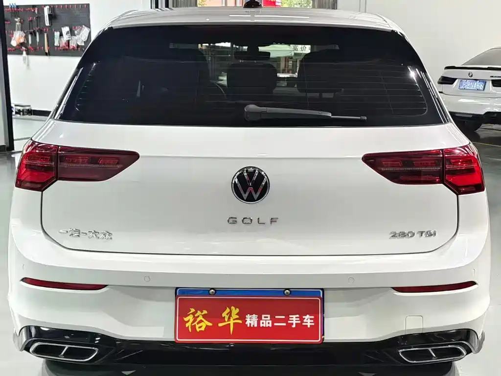 Volkswagen Golf 2023