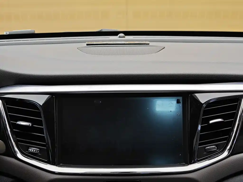 GAC Motor Trumpchi GS8 2017 — фото 15