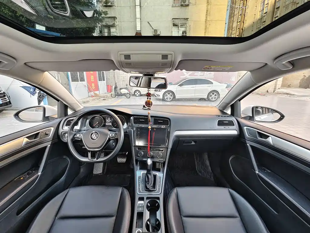 Volkswagen Golf 2020
