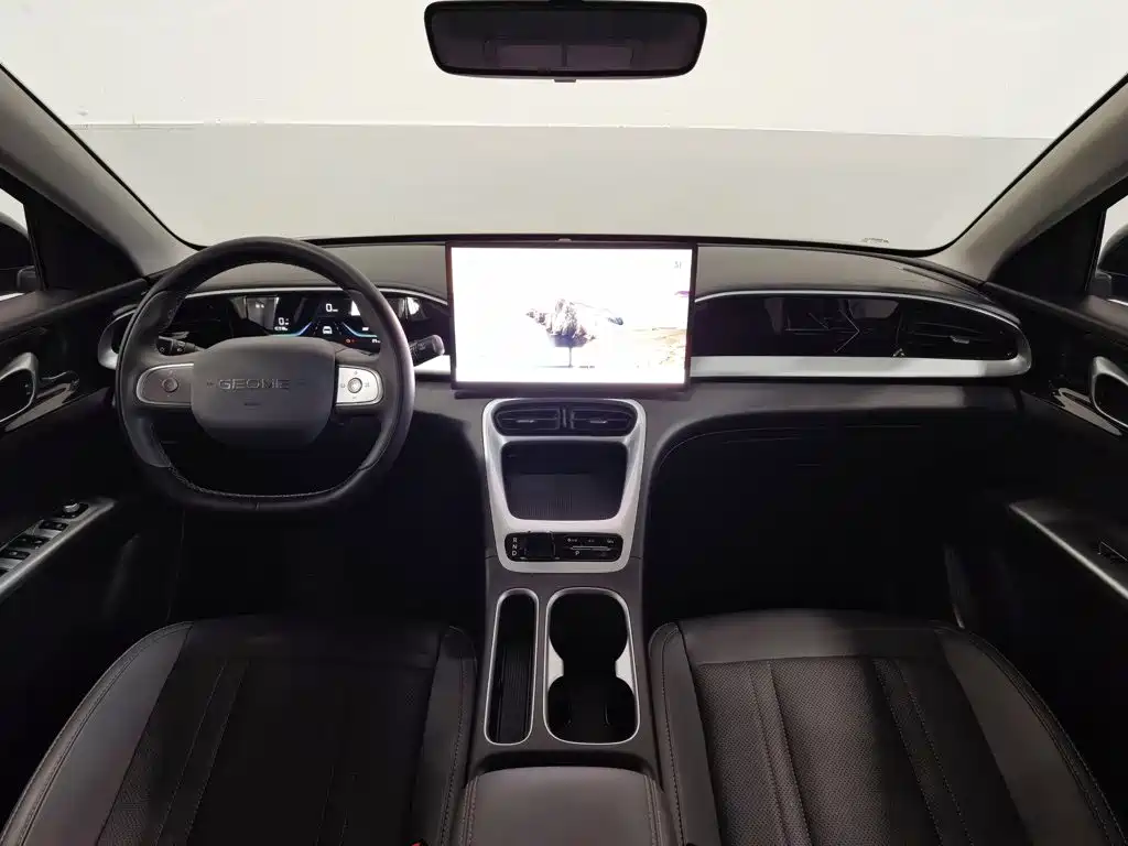 Geely Galaxy Starwish 2025 — фото 5