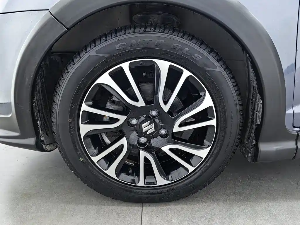 Suzuki Swift 2018 — фото 17