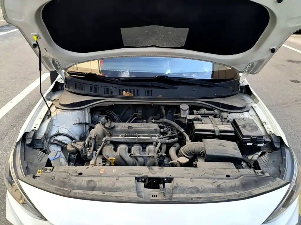 Hyundai Elantra 2022 — фото 20