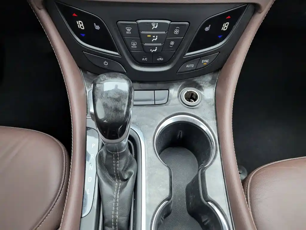 Buick Envision Plus 2016 — фото 13