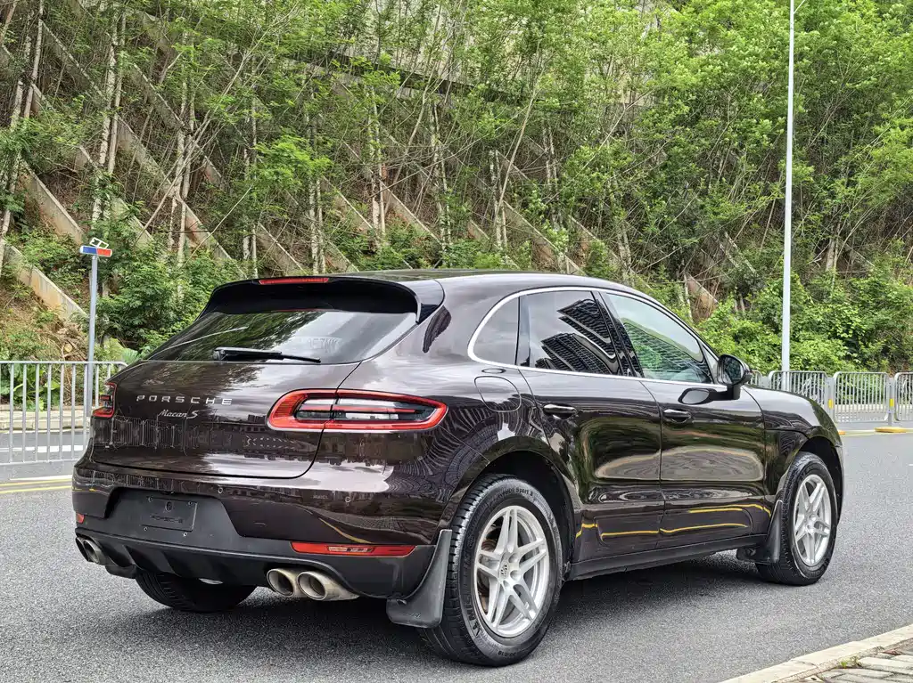 Porsche Macan 2018 — фото 6