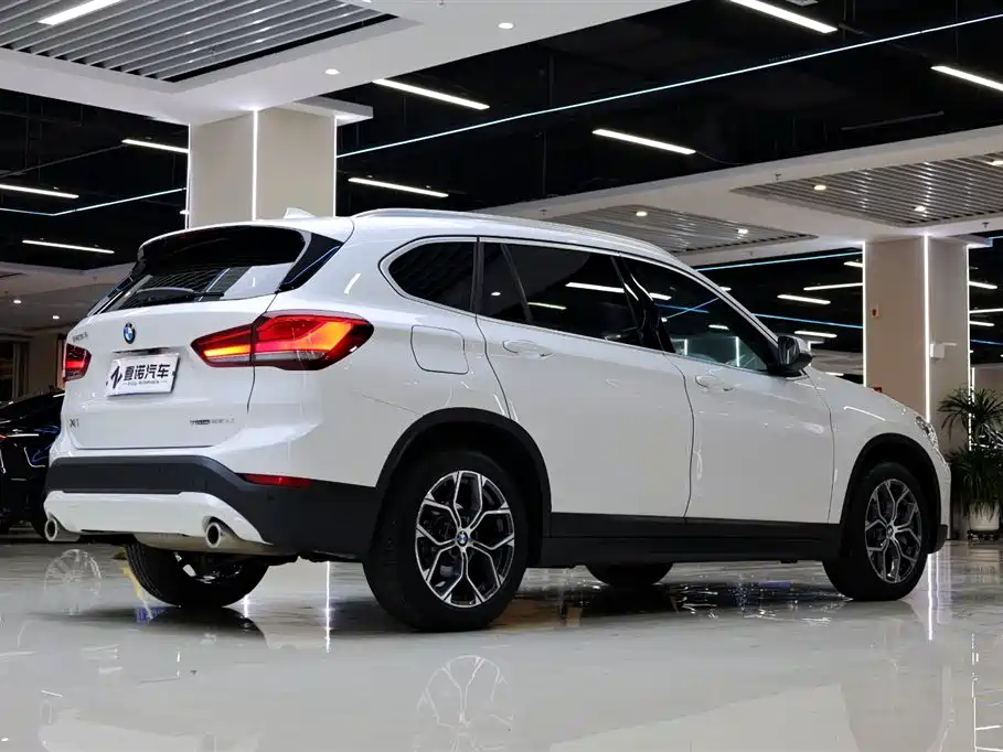 BMW X1 2021 — фото 14