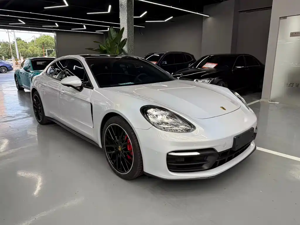 Porsche Panamera 2019 — фото 3