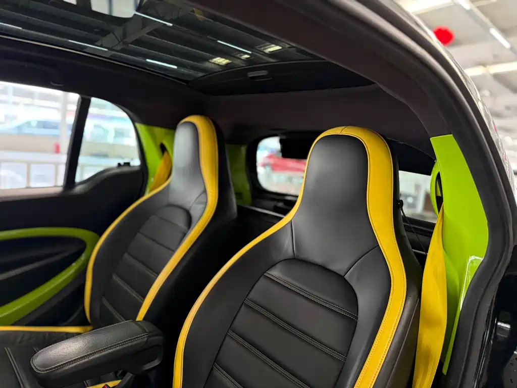 smart Fortwo 2018 — фото 13