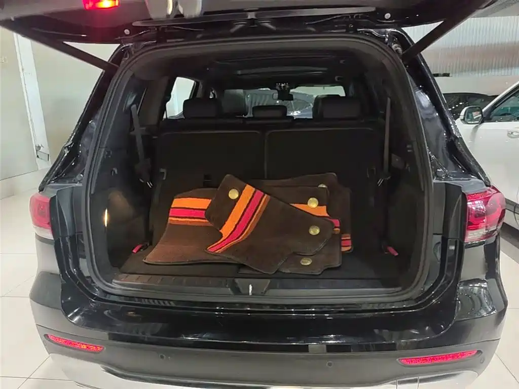 Mercedes-Benz GLB 2022 — фото 19