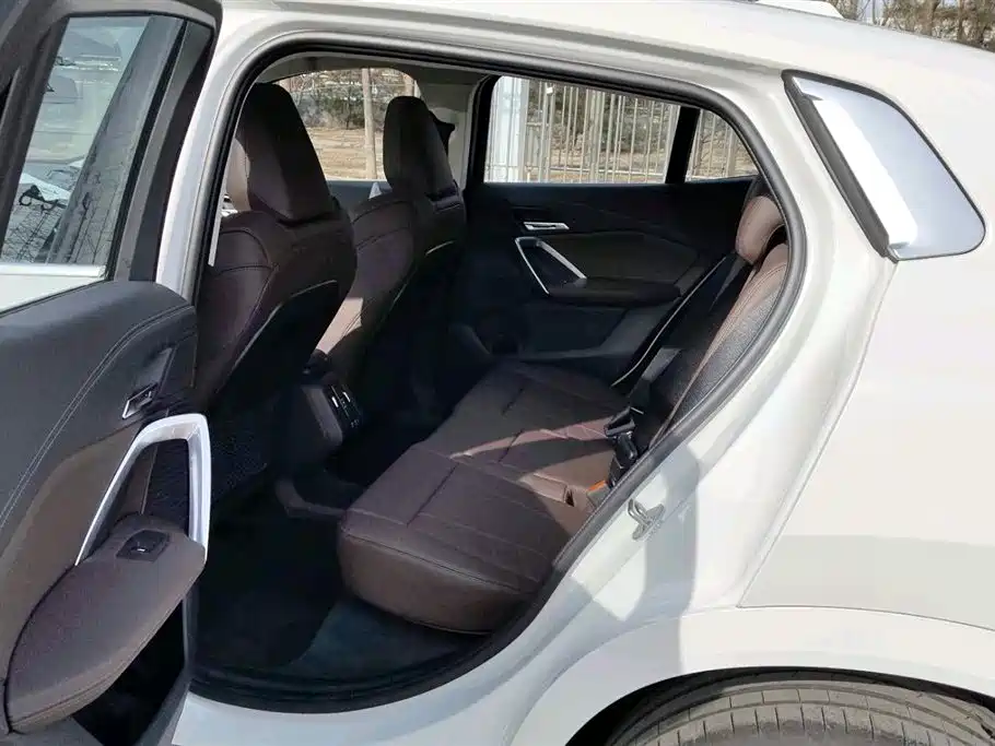 BMW X2 2025 — фото 9