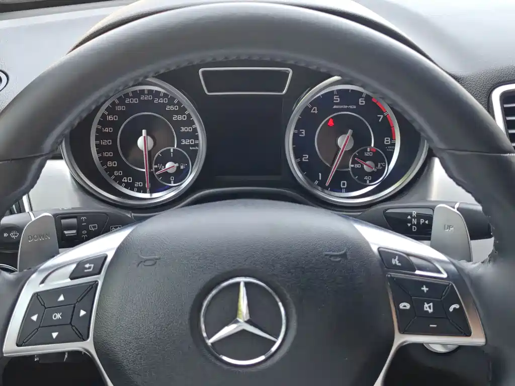 Mercedes-Benz M-Class AMG 2015 — фото 4