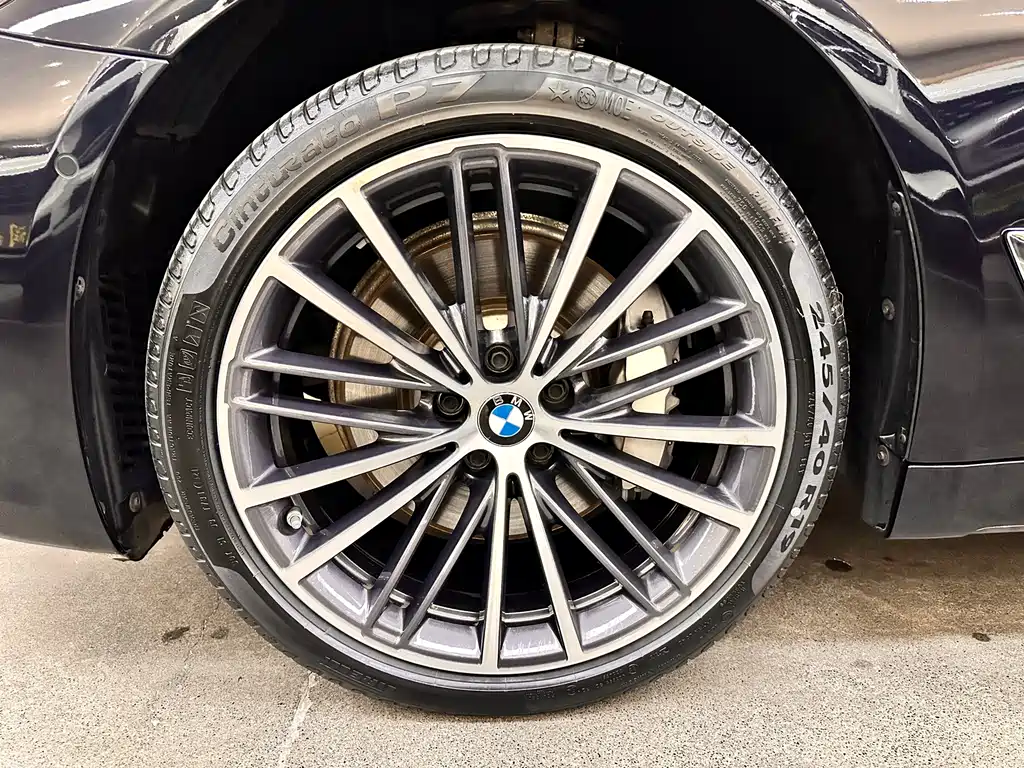 BMW 5 Series 2022