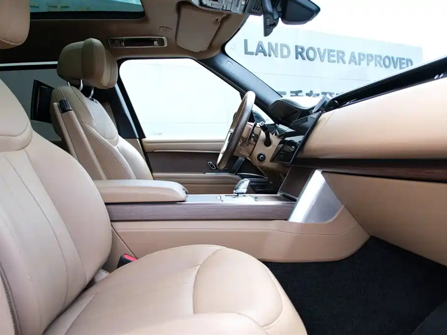 Land Rover Range Rover 2024 — фото 12
