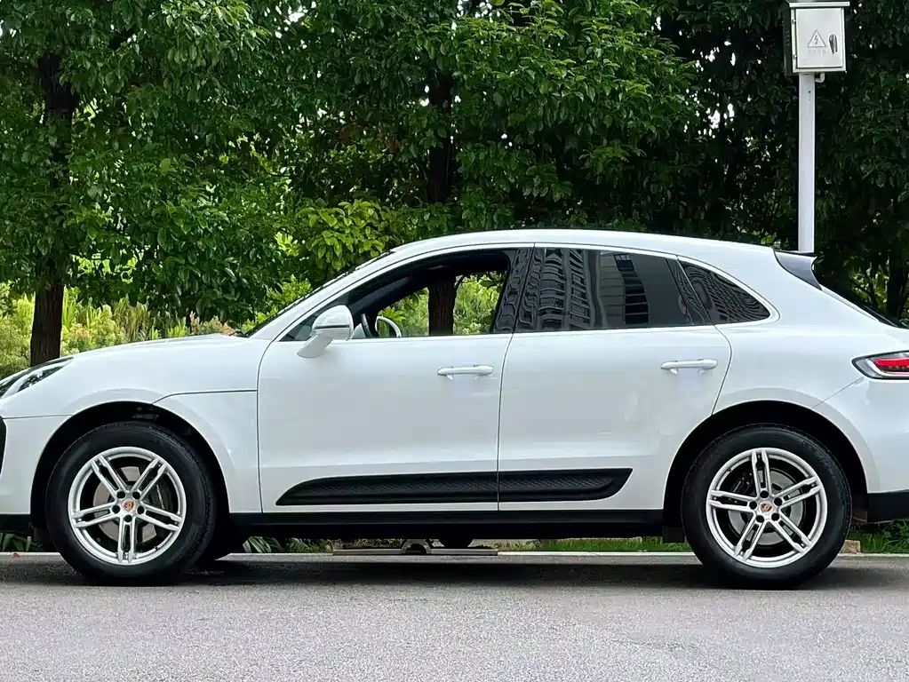 Porsche Macan 2025 — фото 2