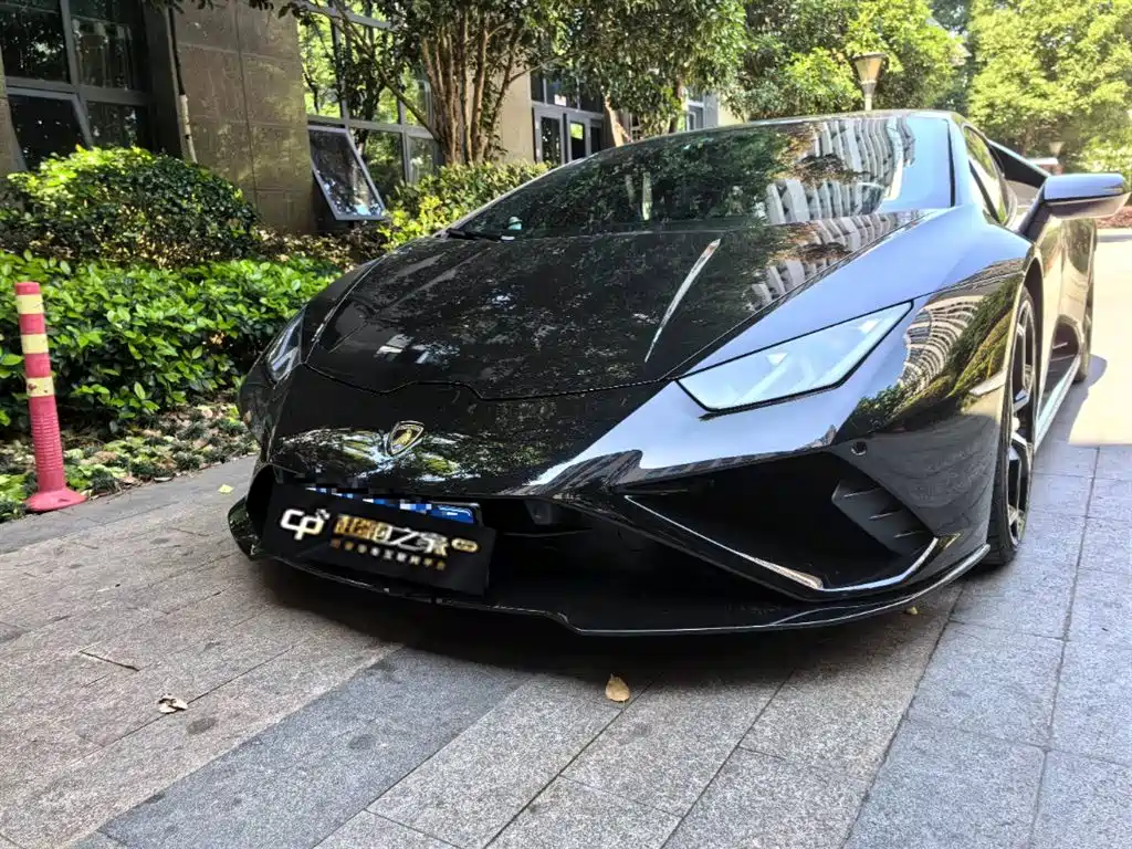 Lamborghini Huracán 2022