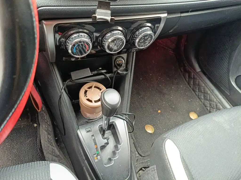 Toyota Yaris L 2020