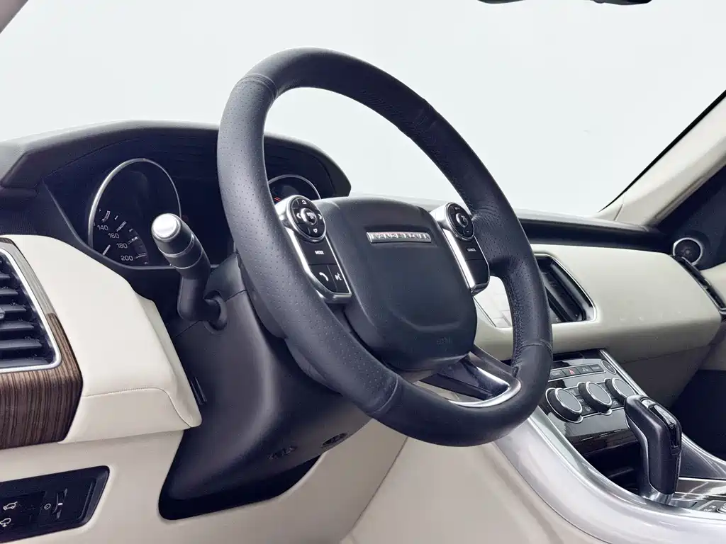 Land Rover Sport 2014 — фото 9