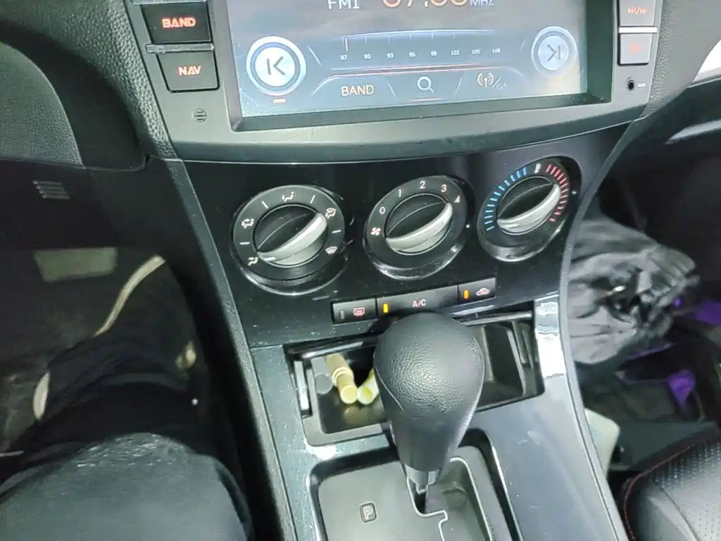 Mazda 3 Xingcheng 2015 — фото 13