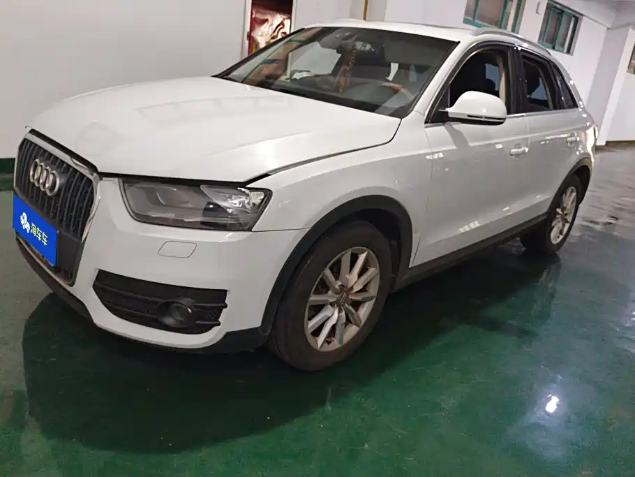 Audi Q3 2014