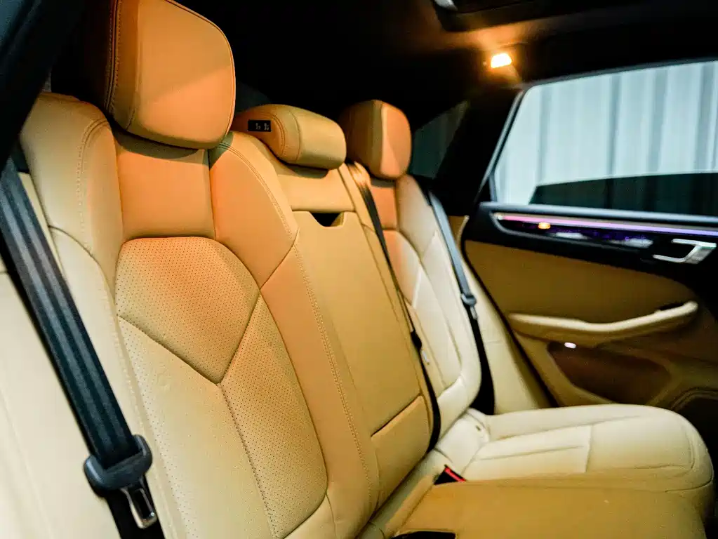 Porsche Macan 2021 — фото 11