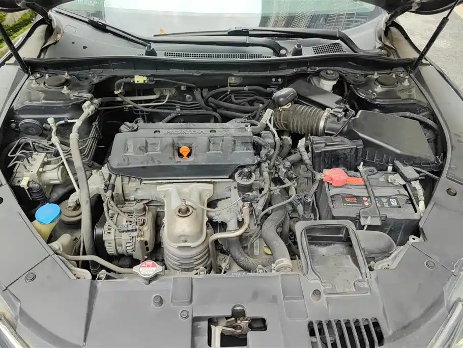 Honda Accord 2014 — фото 10