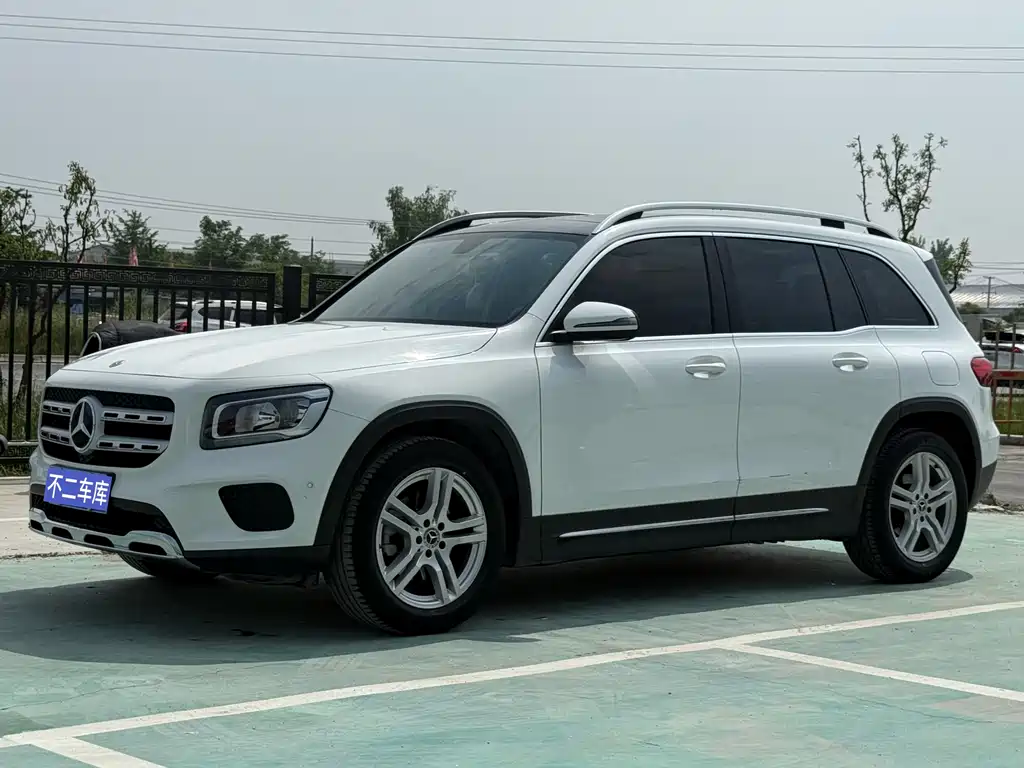 Mercedes-Benz GLB 2021 — фото 1