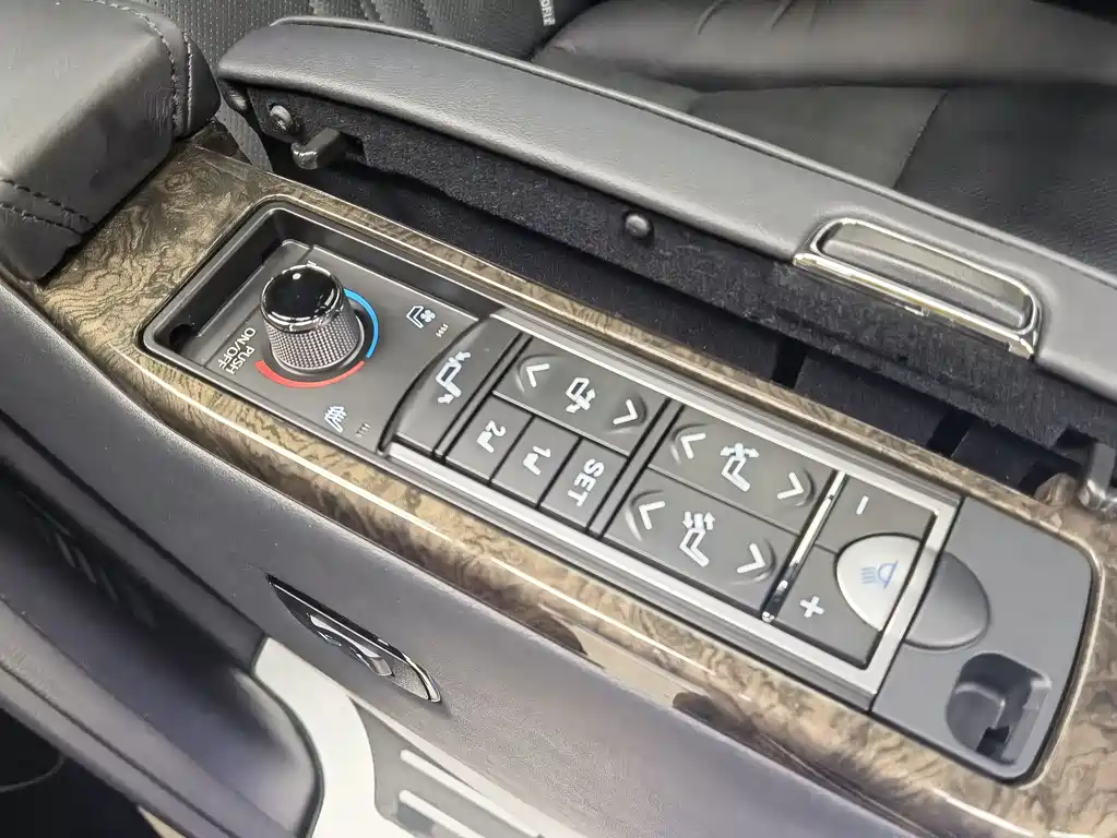 Toyota Vellfire 2021 — фото 23