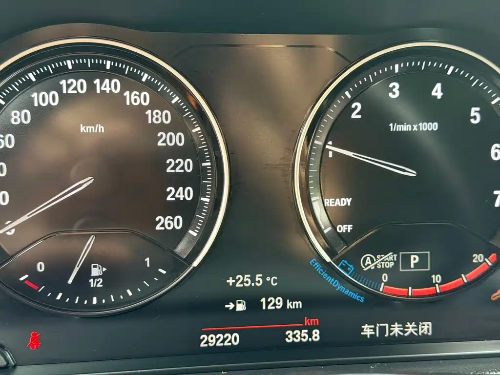 BMW 1 Series 2022 — фото 13