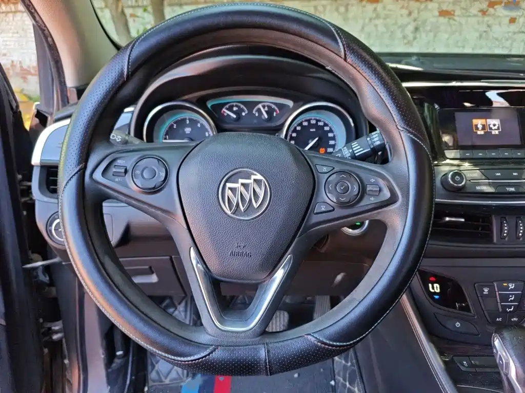 Buick Envision Plus 2016 — фото 3
