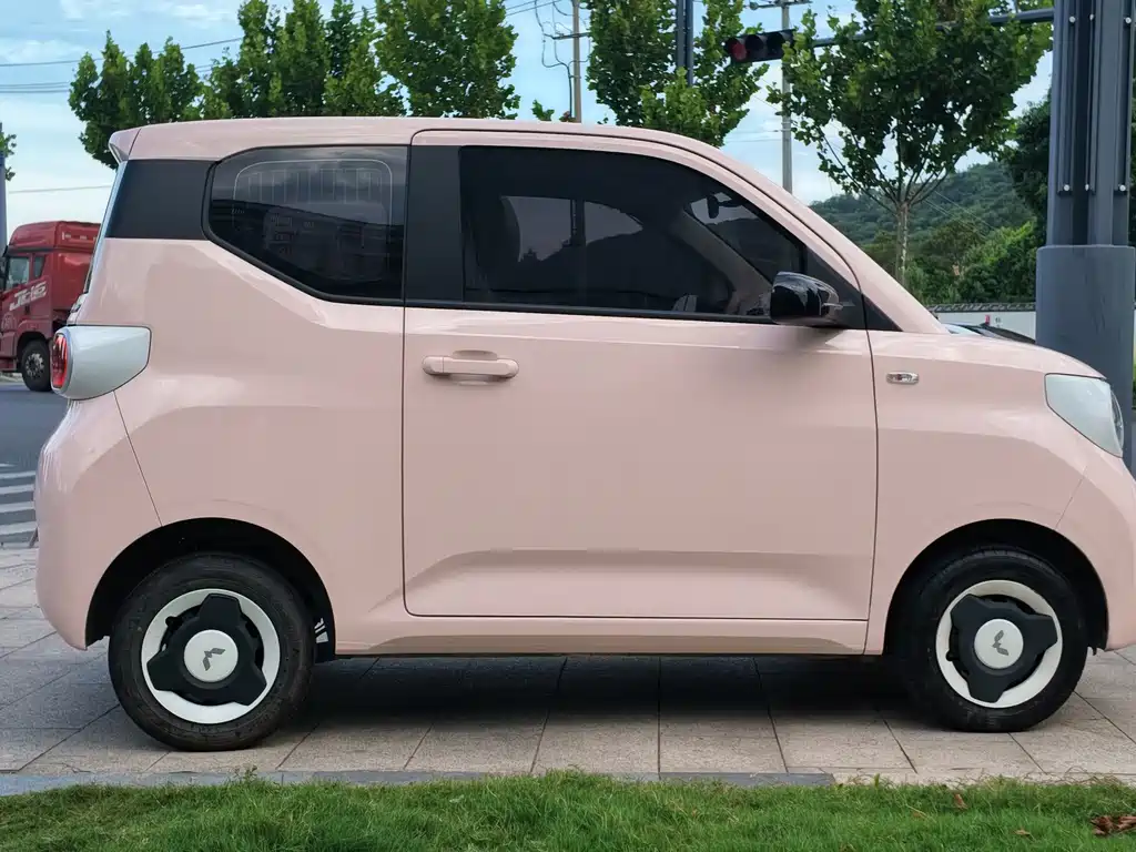 Wuling Hongguang MINIEV 2025