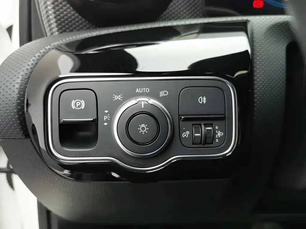 Mercedes-Benz A-Class 2020 — фото 21