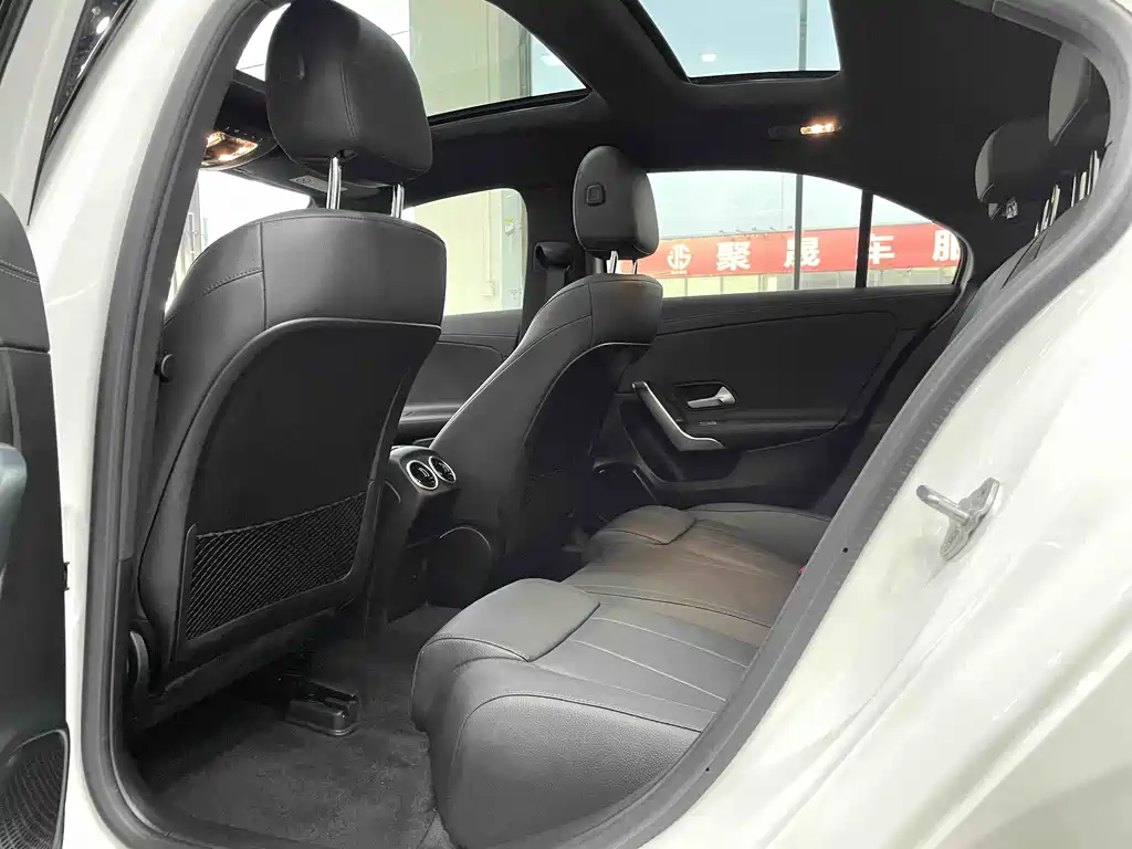 Mercedes-Benz A-Class 2023 — фото 10