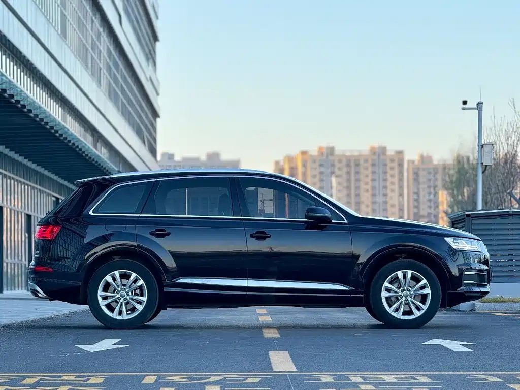 Audi Q7 2019 — фото 4