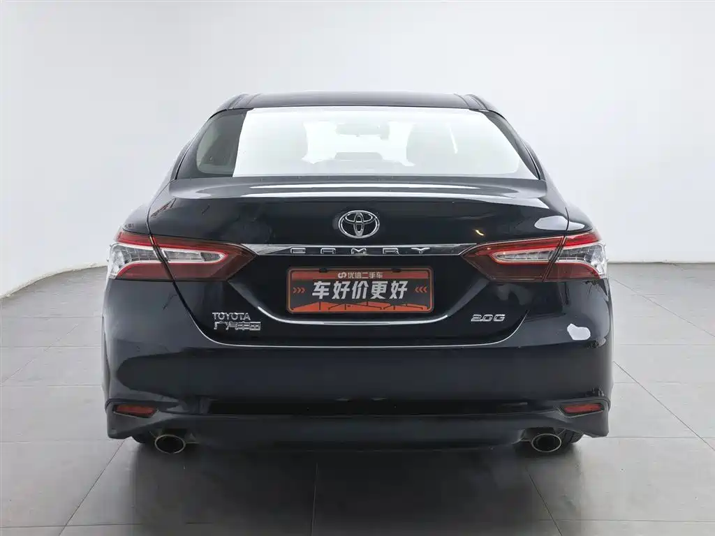 Toyota Camry 2018 — фото 4