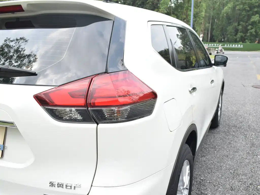 Nissan X-Trail 2019 — фото 10