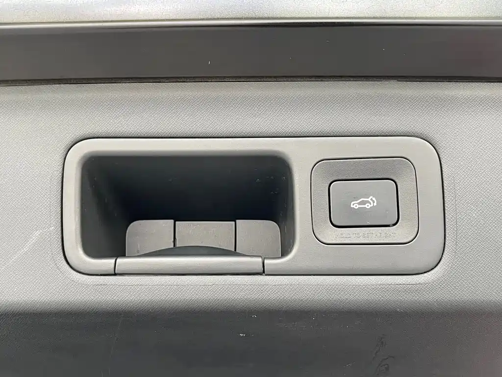 GAC Trumpchi M8 2024 — фото 38