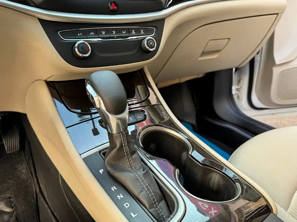 Buick Verano 2018 — фото 11