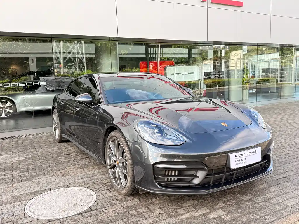 Porsche Panamera 2022