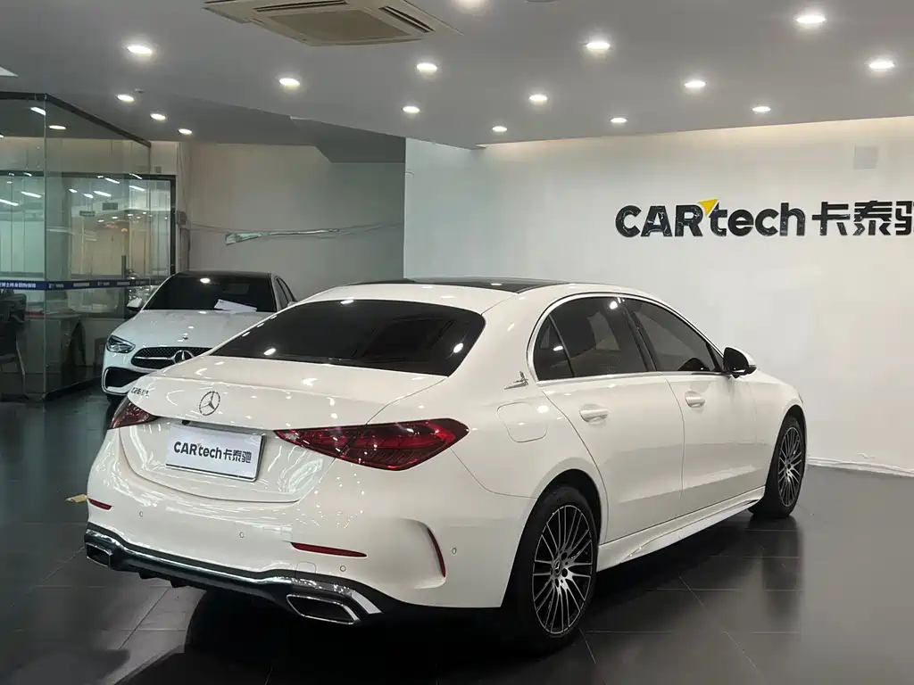 Mercedes-Benz C-Class 2023 — фото 3