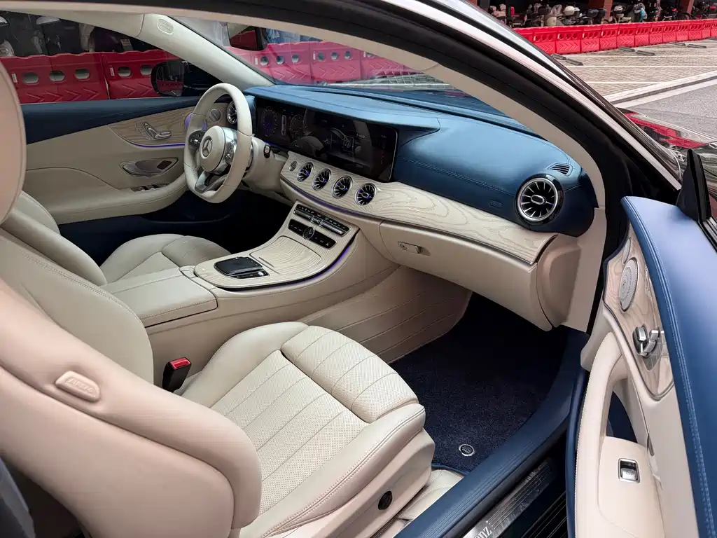 Mercedes-Benz E-Class 2020 — фото 12